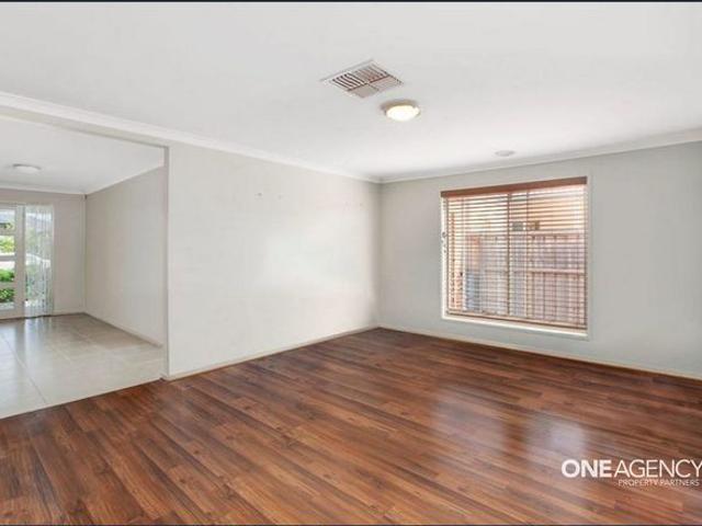 Stylish, Spacious & Centrally Located — Welcome to 9 Piccolo Way!