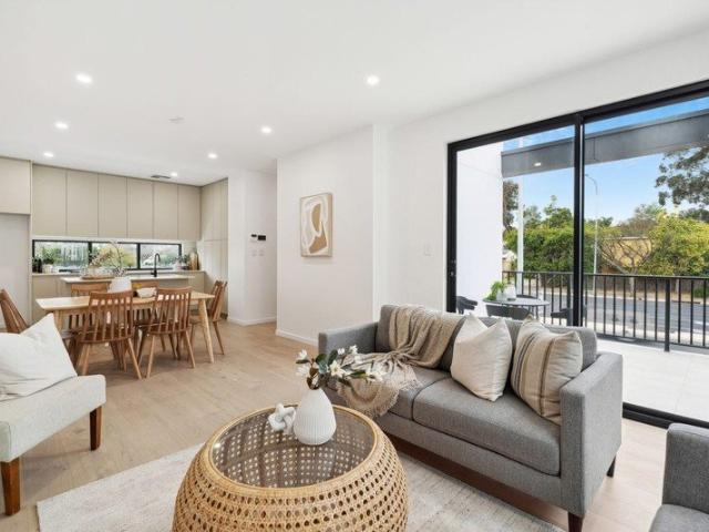 Stylish & Spacious Designer Home