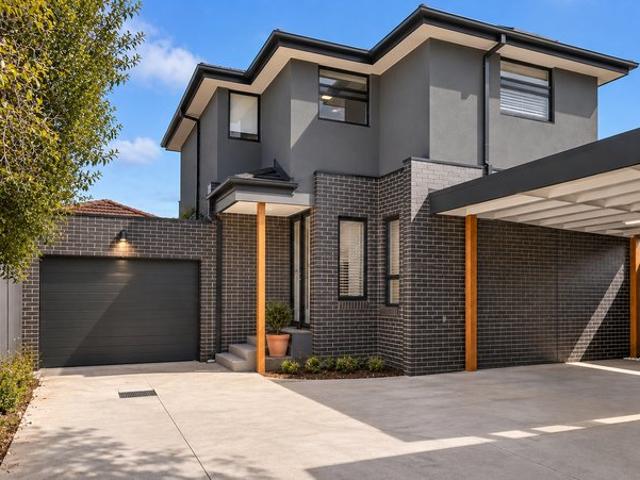 Stylish, Spacious & Exceptionally Positioned in Preston!