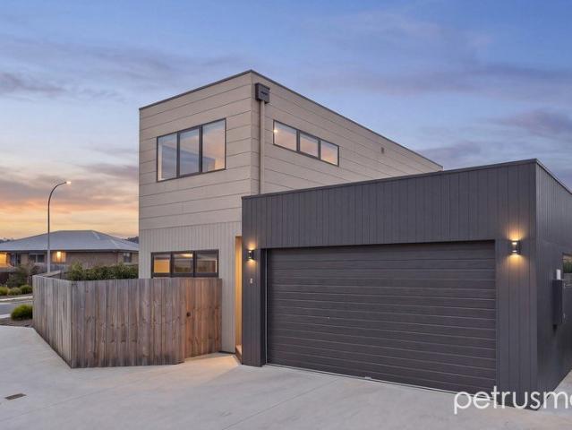 Stylish, Spacious & Effortlessly Easy