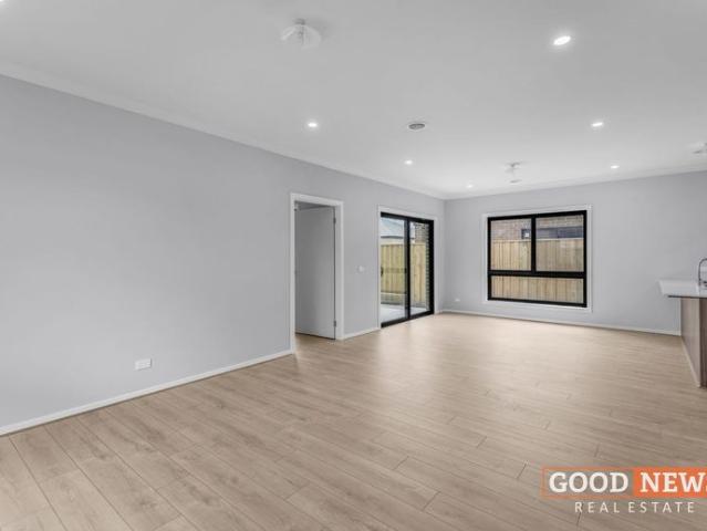 Stylish & Spacious Family Home in Prime Rockbank Location