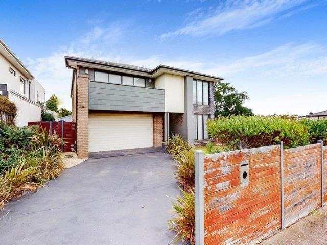 Stylish & Spacious Family Living