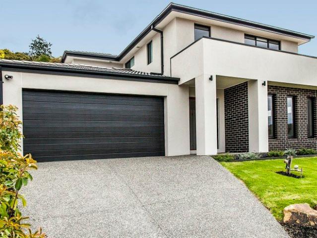 Stylish, Spacious Family Sanctuary with Distinctive Design