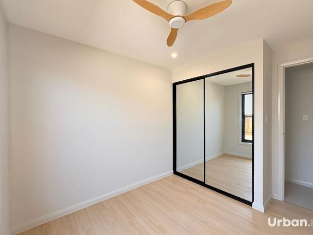 Stylish & Spacious Four Bedroom Duplex in Chisholm