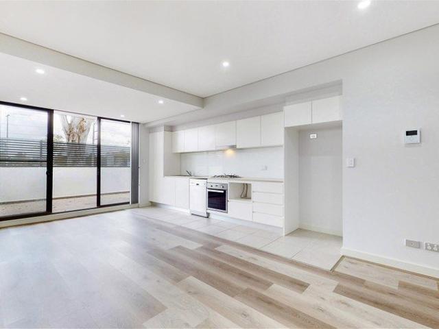 Stylish & Spacious Ground Floor Apartment