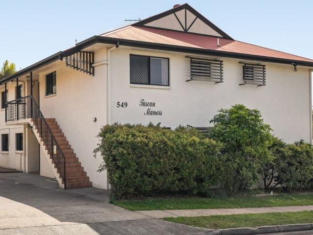 Stylish, Spacious & Ideally Positioned in the Heart of Mitchelton