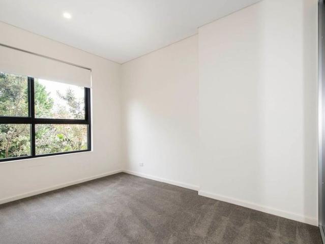 Stylish, Spacious & Light Filled Living