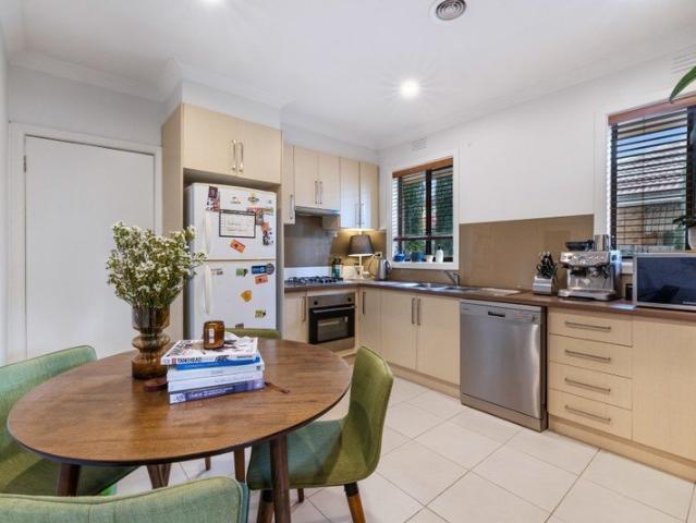 Stylish & Spacious Living in a Convenient Location