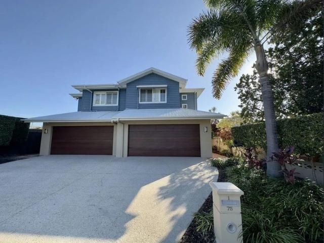 Stylish, Spacious & Low Maintenance Duplex in Prime Labrador Location Unfurnished