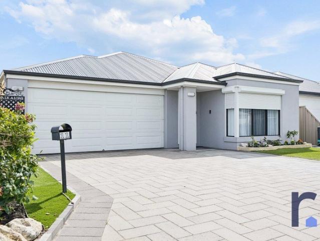 Stylish, Spacious & Low Maintenance Living
