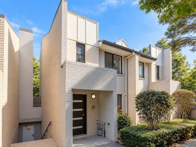 Stylish, Spacious & Secure Prime Rosehill Townhouse Living