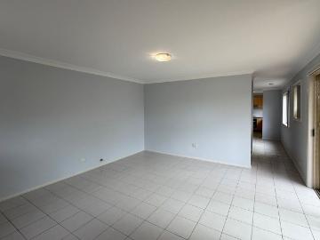 STYLISH & SPACIOUS THREE BEDROOM HOME