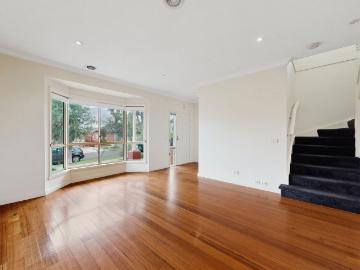 Stylish & Spacious Townhouse in a Prime Lifestyle Location