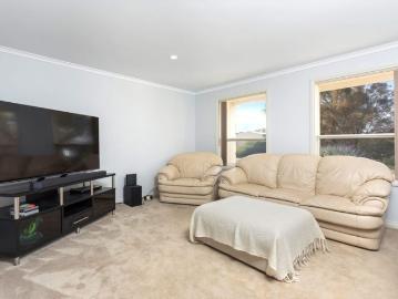 Stylish & Spacious Villa Living