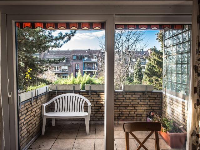 Stylish, spacious 1 bedroom apartment in Düsseldorf, Dusseldorf Amsterdam Apartments for Rent