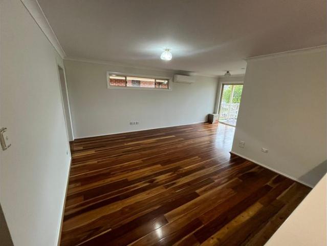 Stylish & Spacious 3 Bedroom Townhouse in the Heart of Grafton