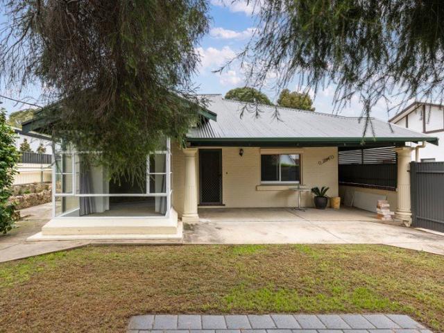 Stylish & Spacious 3 Bedroom Unit in Prime Beulah Park Location