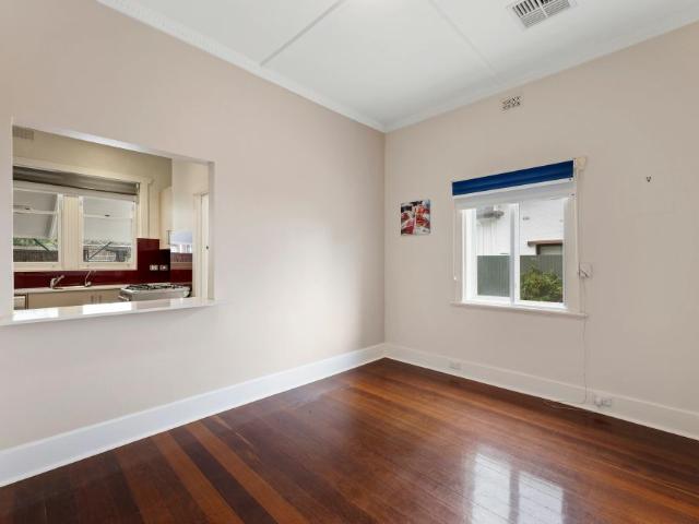 Stylish & Spacious 3 Bedroom Unit in Prime Beulah Park Location
