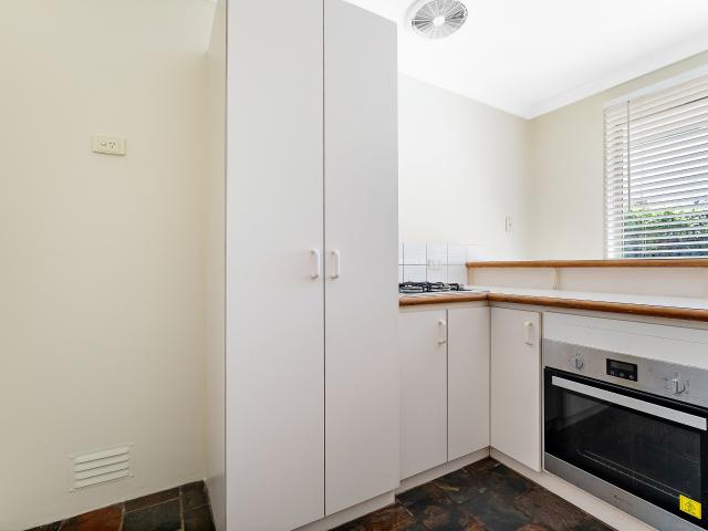 Stylish & Spacious 3 Bedroom Villa with Courtyard Entertaining Area!