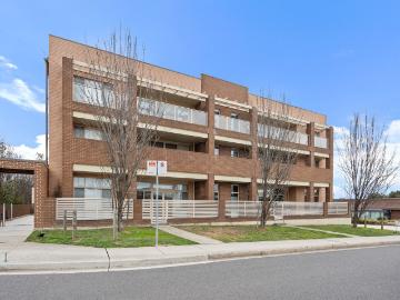 Stylish & Spacious 3 Bedroom Apartment – Prime Macquarie Location