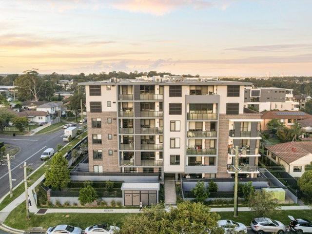 Stylish & Spacious 3 Bedroom Apartment with Balcony & Secure Parking