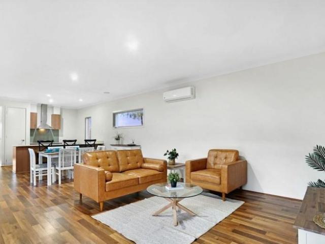 Stylish & Spacious 3 Bedroom Family Home in Prime Location