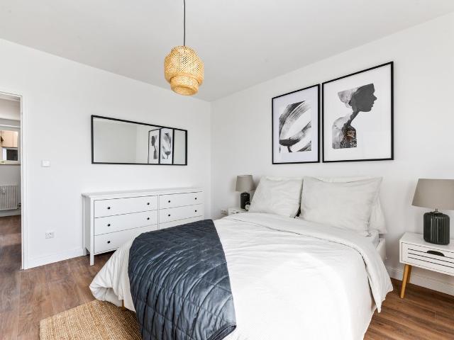 Stylish & spacious 3 room apartment with balcony in Bremen Osterholz, Bremen Amsterdam Apartments for Rent