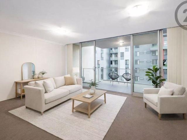 Stylish Split Level Modern Apartment
