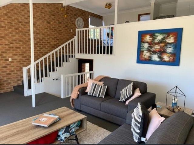 Stylish Split Level Living by the Beach