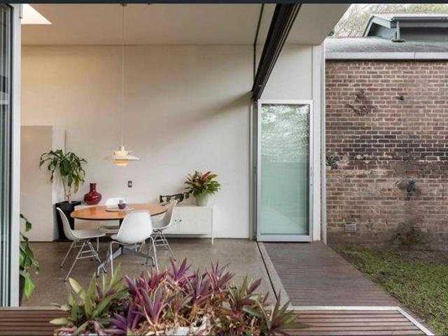 Stylish Split Level 3 Bedroom Home with Courtyard & Garage – Walk to Redfern Station