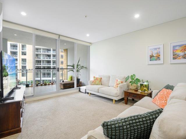 Stylish Two Bedroom Apartment with Modern Comforts and Expansive Living Spaces