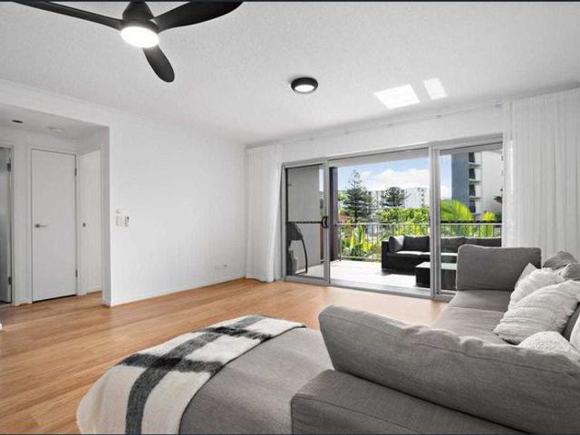 Stylish Two Bedroom Apartment with Private Balcony 7 minutes walk to the beach Contact Julie Sykes 0438 050 110