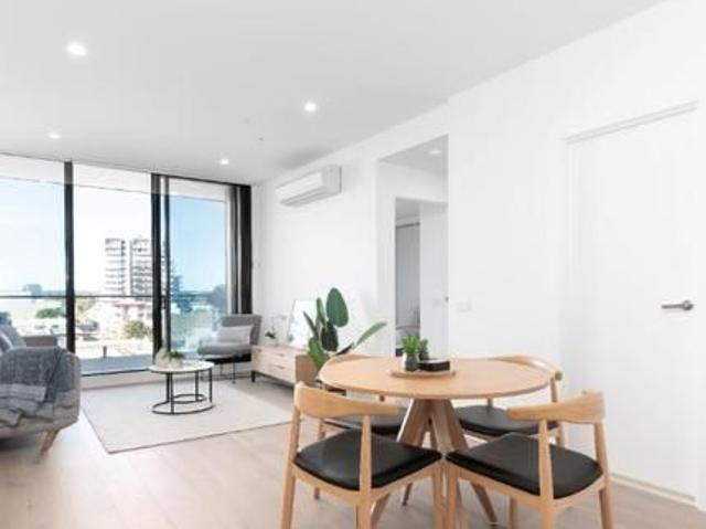Stylish Two Bedroom Apartment with Two Car Spaces