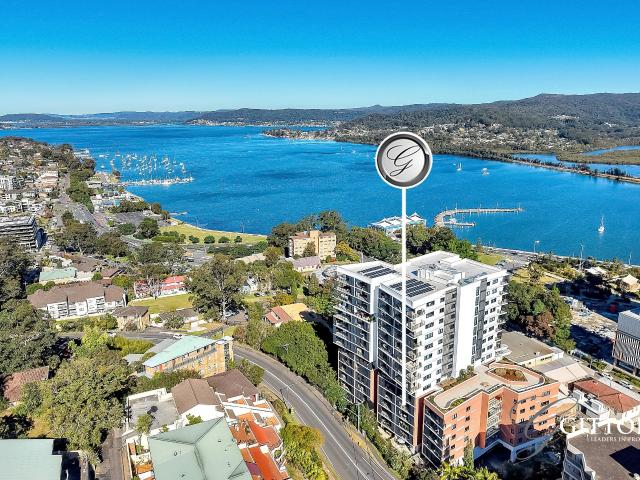 Stylish Two Bedroom Apartment & Convenient Location