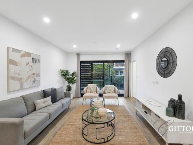 Stylish Two Bedroom Apartment & Convenient Location