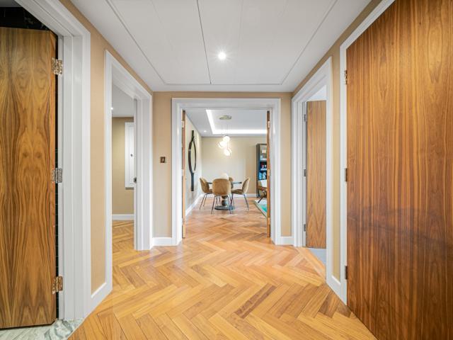 Stylish two bedroom apartment for rent in Kensington residence with communal gym