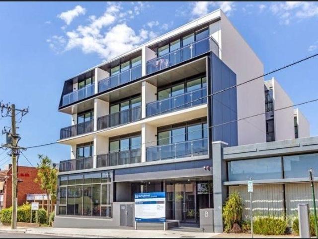 Stylish Two Bedroom Apartment in the Heart of Box Hill