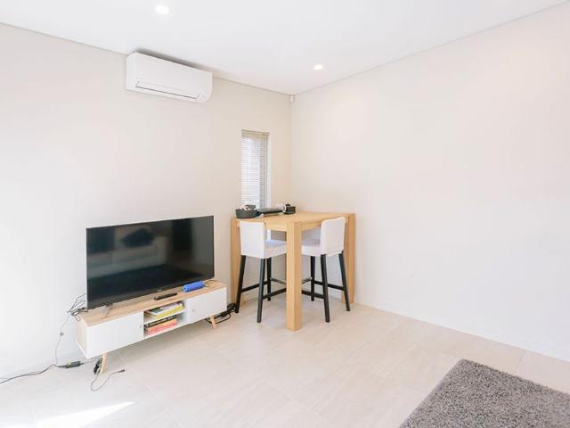 Stylish Two Bedroom Apartment in a Fantastic Location