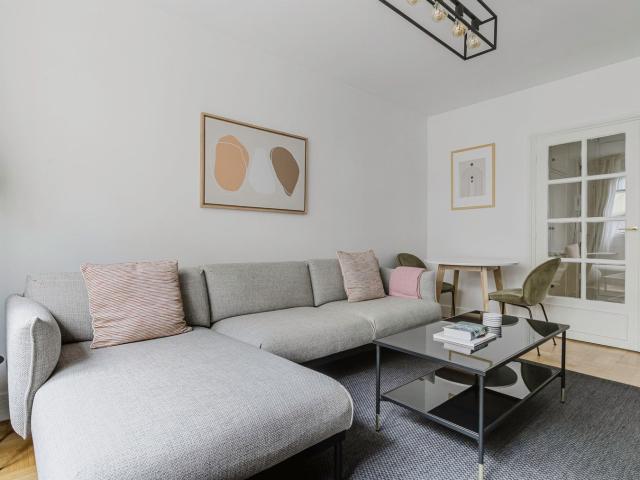 Stylish Two Bedroom Apartment in Auteuil, Paris