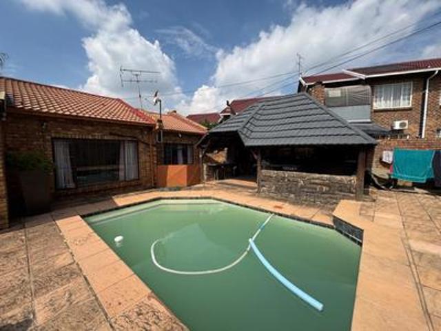 stylish two bedroom home with modern.