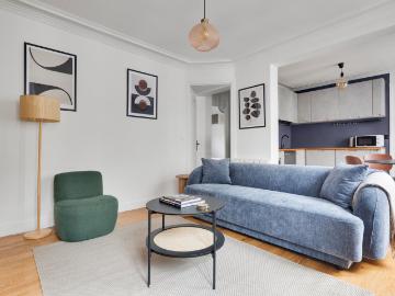 Stylish Two Bedroom Retreat in Central Paris