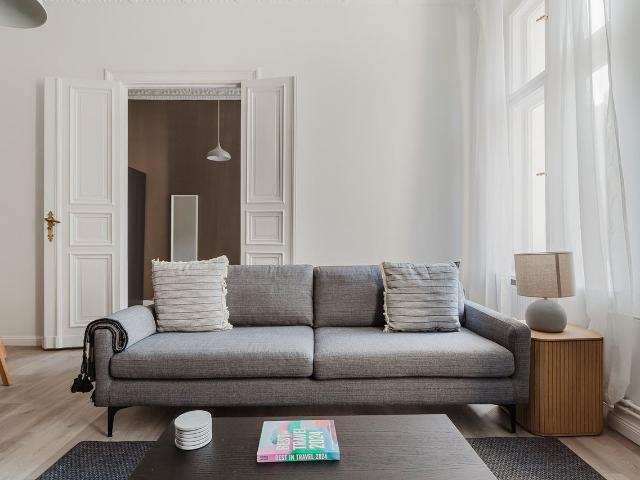 Stylish Two Bedroom Retreat in Moabit, Berlin, Berlin Amsterdam Apartments for Rent