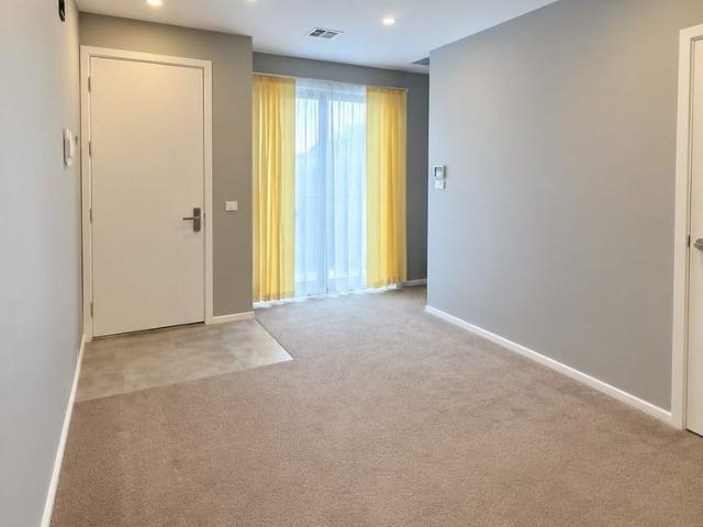 Stylish Two Bedroom Townhouse in Moncrieff
