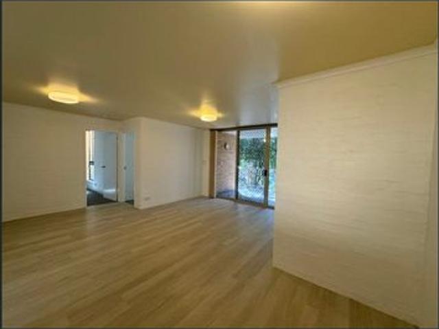 Stylish Two Bedroom Unit Just Metres from Boomerang Beach