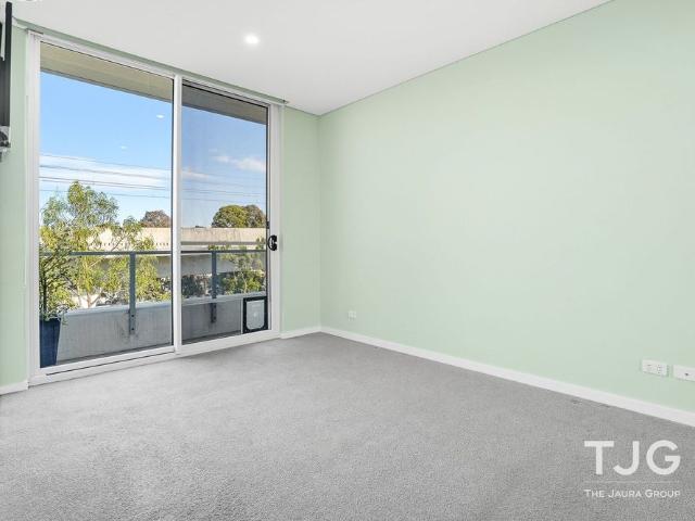 Stylish Two Storey Apartment in the Heart of Rouse Hill