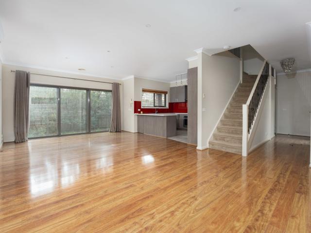 Stylish Two Storey Family Home in Blackburn High School Zone