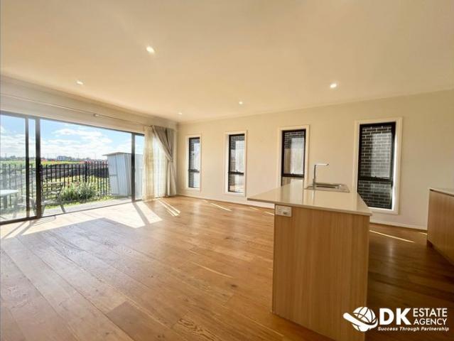 Stylish Two Storey Home in Braybrook