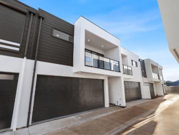 Stylish Two Storey Living with Perfect Lifestyle Appeal