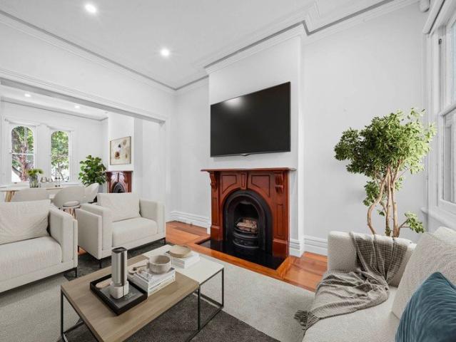 STYLISH TERRACE LIVING IN THE HEART OF PADDINGTON