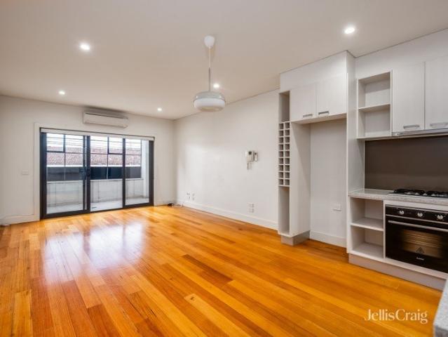 Stylish Three Bed Warehouse Townhouse